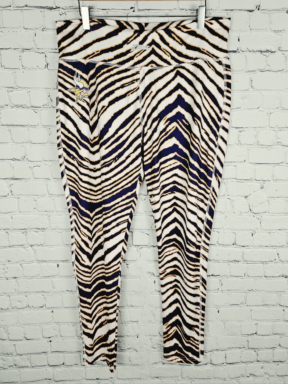 MAJESTIC | Zubaz NFL Minnesota Vikings football zebra stripe stretch leggings